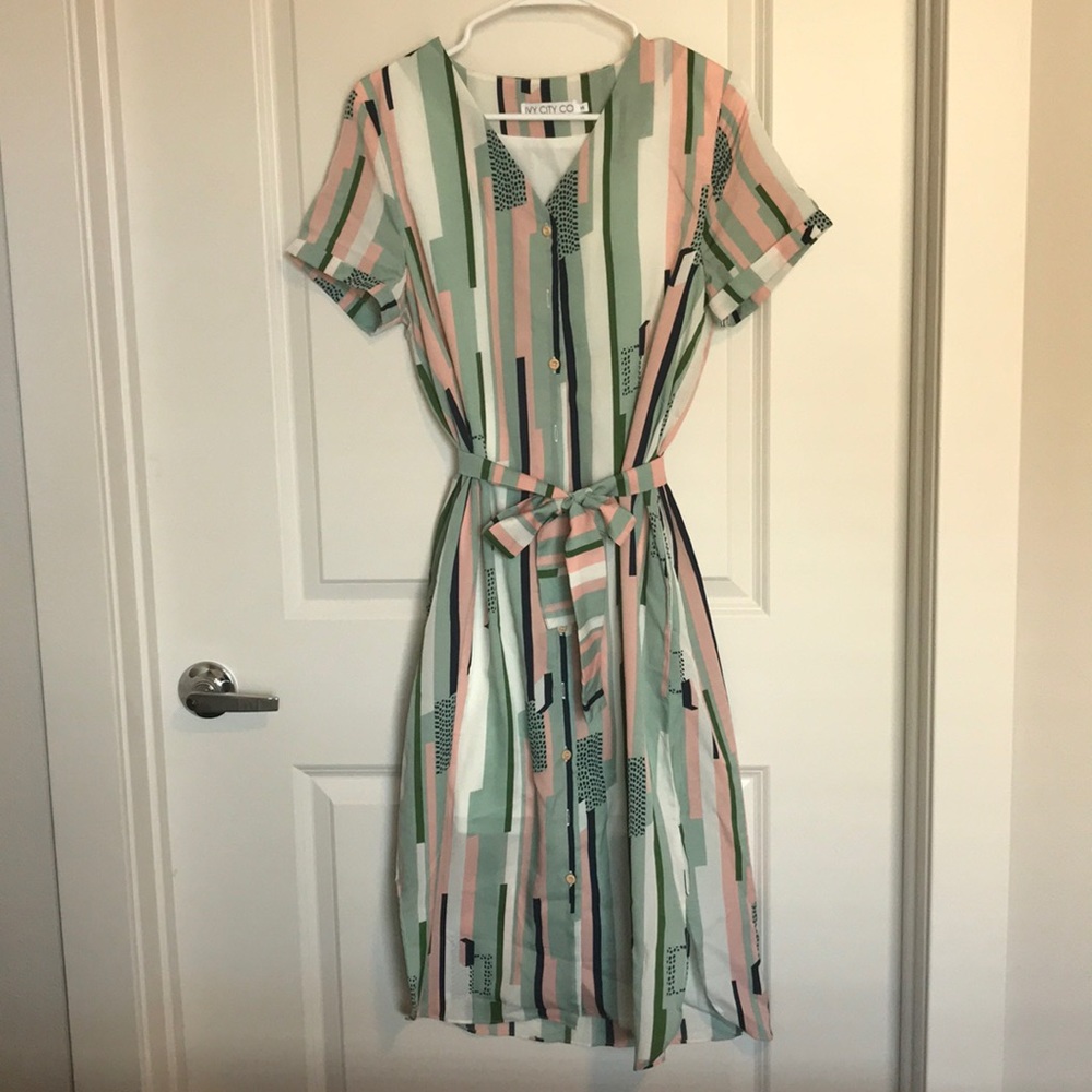 SOLD! Ivy City Co. Color Block Dress